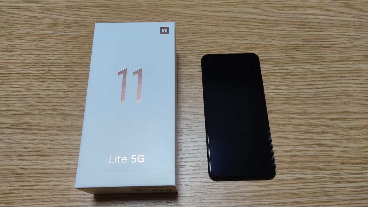 美品 34%オフ】Xiaomi Mi 11 Lite 5G【大画面・軽量】